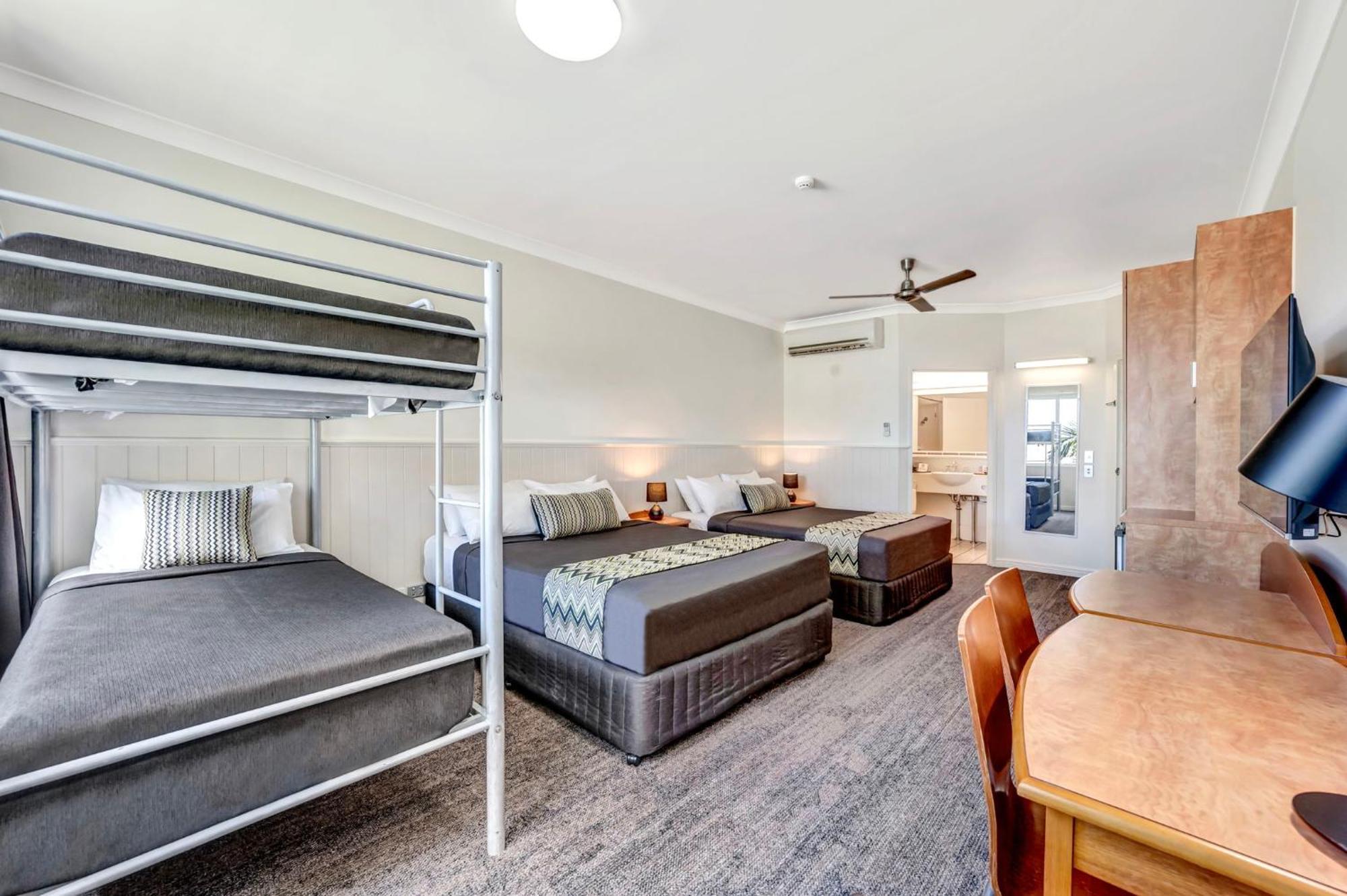 City Oasis Inn Townsville, Surestay Collection By BW Екстериор снимка